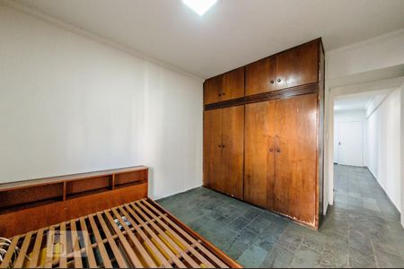 Quarto 2 de apartamento para alugar com 2 quartos, 52m² em Centro, Campinas