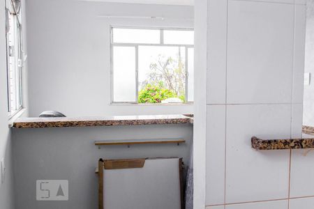 Sala/Cozinha de apartamento para alugar com 1 quarto, 40m² em Praia da Bandeira, Rio de Janeiro