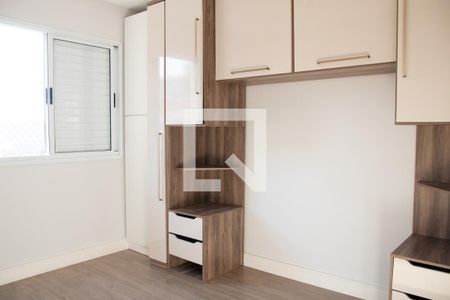 Quarto 2 de apartamento para alugar com 2 quartos, 60m² em Vila Mazzei, São Paulo