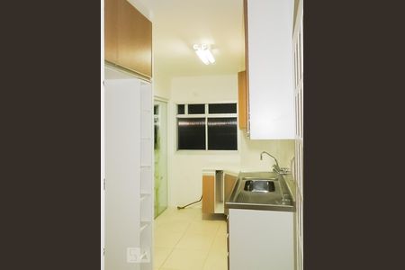 Cozinha de apartamento para alugar com 2 quartos, 70m² em Vila Mascote, São Paulo