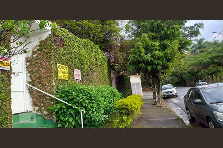 Fachada de casa à venda com 6 quartos, 360m² em Parque Continental, São Paulo