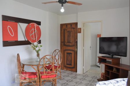 Sala de apartamento para alugar com 2 quartos, 76m² em Jacarepaguá, Rio de Janeiro