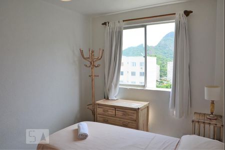 Quarto 1 de apartamento para alugar com 2 quartos, 76m² em Jacarepaguá, Rio de Janeiro