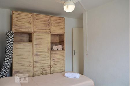 Quarto 1 de apartamento para alugar com 2 quartos, 76m² em Jacarepaguá, Rio de Janeiro