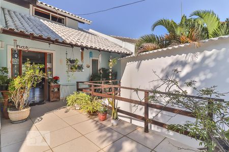 Varanda de casa de condomínio para alugar com 4 quartos, 600m² em Freguesia (jacarepaguá), Rio de Janeiro