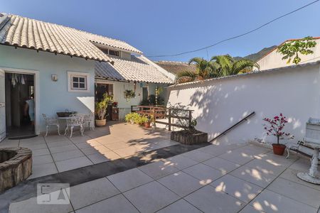 Entradas e Garagem de casa de condomínio para alugar com 4 quartos, 600m² em Freguesia (jacarepaguá), Rio de Janeiro