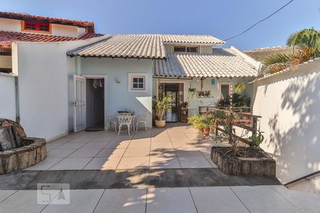 Entradas e Garagem de casa de condomínio para alugar com 4 quartos, 600m² em Freguesia (jacarepaguá), Rio de Janeiro