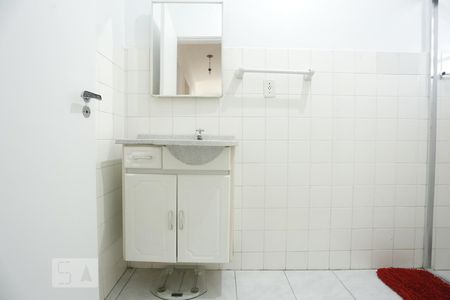 Banheiro de apartamento para alugar com 2 quartos, 70m² em Vila Buarque, São Paulo