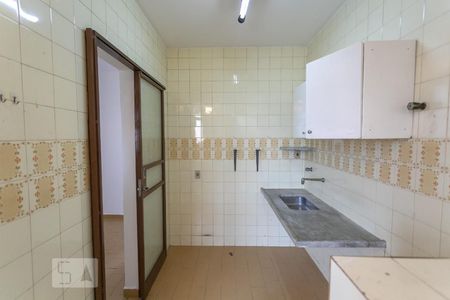 Apartamento para alugar com 3 quartos, 142m² em Santa Tereza, Belo Horizonte