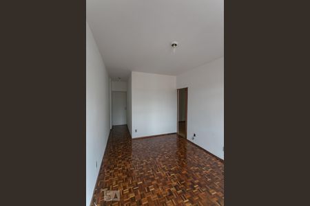 Apartamento para alugar com 3 quartos, 142m² em Santa Tereza, Belo Horizonte