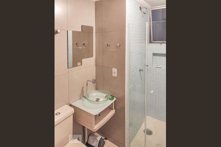 Banheiro de apartamento à venda com 2 quartos, 48m² em Moinho Velho, São Paulo