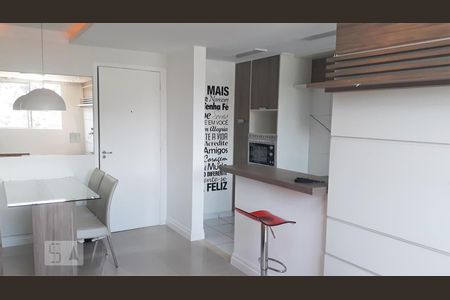 Sala de apartamento para alugar com 2 quartos, 57m² em Taquara, Rio de Janeiro