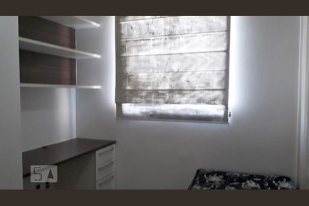 Quarto 1 de apartamento para alugar com 2 quartos, 57m² em Taquara, Rio de Janeiro