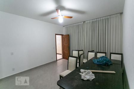 Casa para alugar com 3 quartos, 184m² em Graça, Belo Horizonte