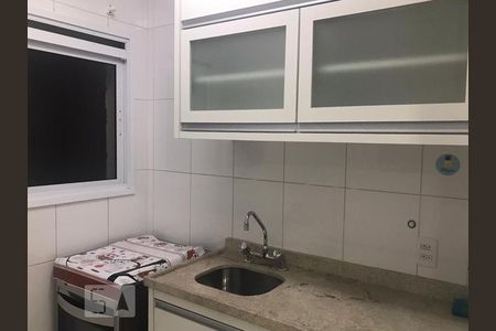 Cozinha de kitnet/studio para alugar com 1 quarto, 32m² em Bela Vista, São Paulo