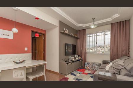 Sala de apartamento para alugar com 3 quartos, 70m² em Santa Efigênia, Belo Horizonte