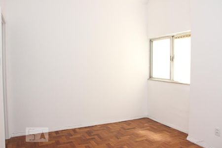 sala de apartamento para alugar com 2 quartos, 47m² em Vila Isabel, Rio de Janeiro