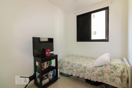 Quarto 1 de apartamento para alugar com 3 quartos, 73m² em Vila Olímpia, São Paulo