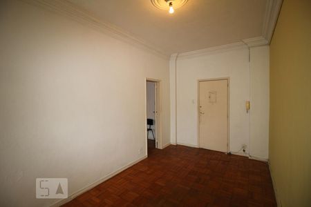 Sala de apartamento para alugar com 1 quarto, 45m² em Glória, Rio de Janeiro