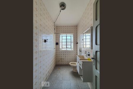 Banheiro  de casa à venda com 2 quartos, 210m² em Ipiranga, São Paulo