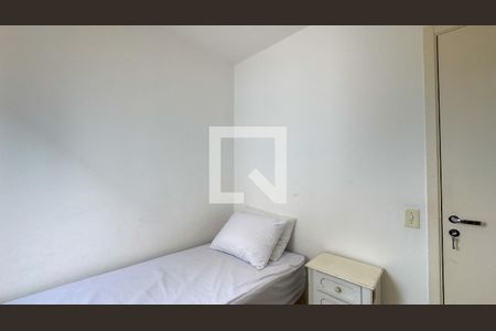 Quarto 2 de apartamento para alugar com 3 quartos, 69m² em Jardim Aeroporto, São Paulo