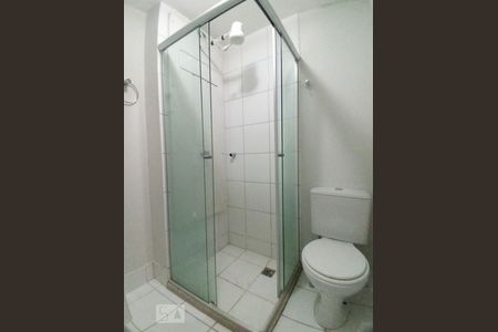 Banheiro de apartamento para alugar com 2 quartos, 45m² em Taguatinga Norte (taguatinga), Brasília