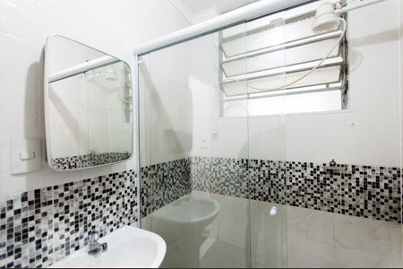 Banheiro de kitnet/studio para alugar com 1 quarto, 33m² em República, São Paulo