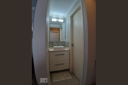 Banheiro  de apartamento à venda com 2 quartos, 47m² em Gopouva, Guarulhos