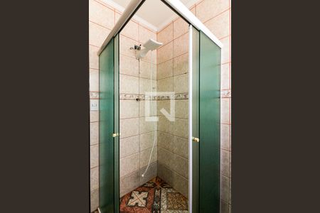 Banheiro de kitnet/studio para alugar com 1 quarto, 22m² em Parque São Domingos, São Paulo