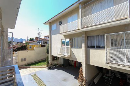 Vista da sala de casa para alugar com 2 quartos, 60m² em Jardim Maria Duarte, São Paulo