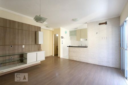 Sala de casa para alugar com 2 quartos, 60m² em Jardim Maria Duarte, São Paulo