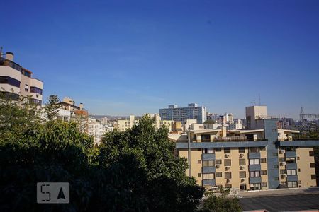 Sala - vista de apartamento para alugar com 2 quartos, 117m² em Petrópolis, Porto Alegre