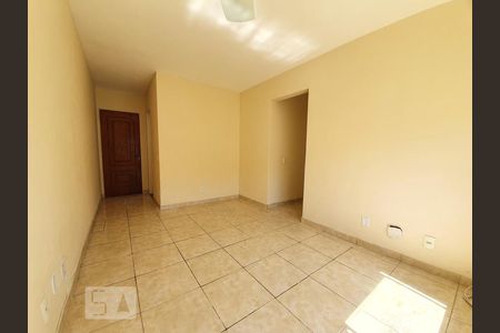 Sala de apartamento para alugar com 2 quartos, 62m² em Jacarepaguá, Rio de Janeiro