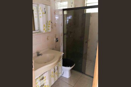 Banheiro de apartamento para alugar com 2 quartos, 60m² em Vila Tupi, São Bernardo do Campo