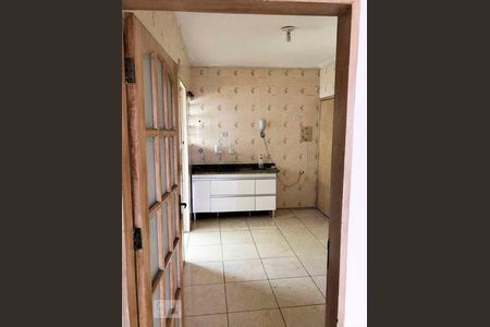 Cozinha de apartamento para alugar com 2 quartos, 60m² em Vila Tupi, São Bernardo do Campo