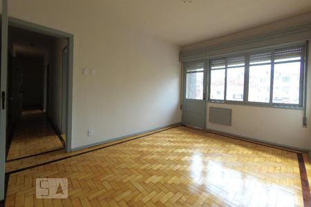 Quarto de apartamento para alugar com 2 quartos, 72m² em Passo da Areia, Porto Alegre