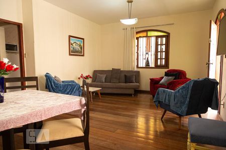 Sala de casa para alugar com 3 quartos, 140m² em Floresta, Belo Horizonte