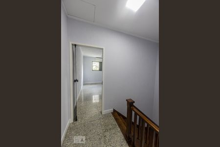 hall escada de casa para alugar com 2 quartos, 100m² em Mooca, São Paulo