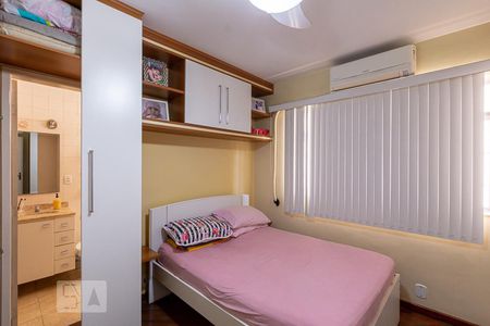 Suite  de apartamento à venda com 2 quartos, 87m² em Icaraí, Niterói