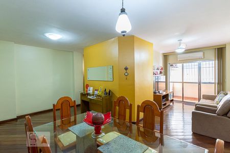 Sala de apartamento à venda com 2 quartos, 87m² em Icaraí, Niterói