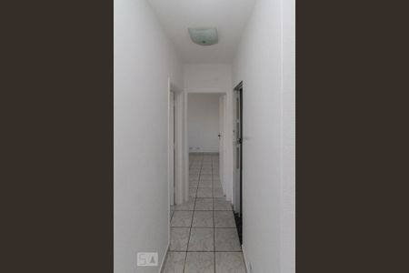 corredor de apartamento para alugar com 2 quartos, 56m² em Vila Bertioga, São Paulo