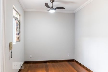 Sala de casa de condomínio para alugar com 3 quartos, 94m² em São Luiz, Belo Horizonte