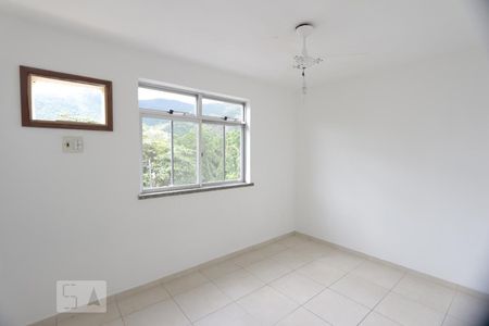 Quarto1 de apartamento para alugar com 2 quartos, 87m² em Jacarepaguá, Rio de Janeiro