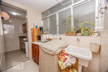 Apartamento à venda com 110m², 3 quartos e 1 vaga Apartamento à venda com 110m², 3 quartos e 1 vagaÁrea de Serviço