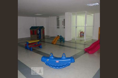 Apartamento à venda com 110m², 3 quartos e 1 vaga Apartamento à venda com 110m², 3 quartos e 1 vagaPlayground