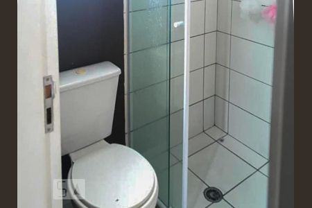 Banheiro de apartamento para alugar com 3 quartos, 65m² em Umuarama, Osasco