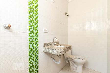 Banheiro suíte 1 de casa de condomínio à venda com 2 quartos, 62m² em Parada Xv de Novembro, São Paulo