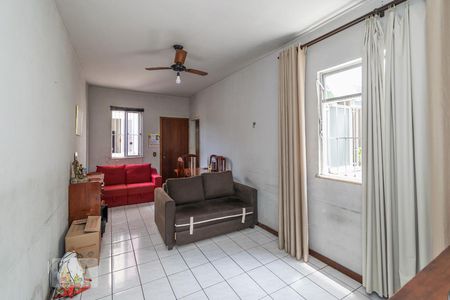 Sala de apartamento para alugar com 2 quartos, 74m² em Olaria, Rio de Janeiro