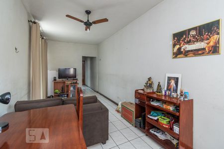 Sala de apartamento para alugar com 2 quartos, 74m² em Olaria, Rio de Janeiro