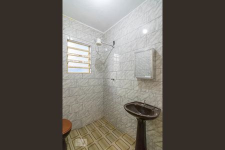 Banheiro de casa para alugar com 2 quartos, 90m² em Vila Humaitá, Santo André